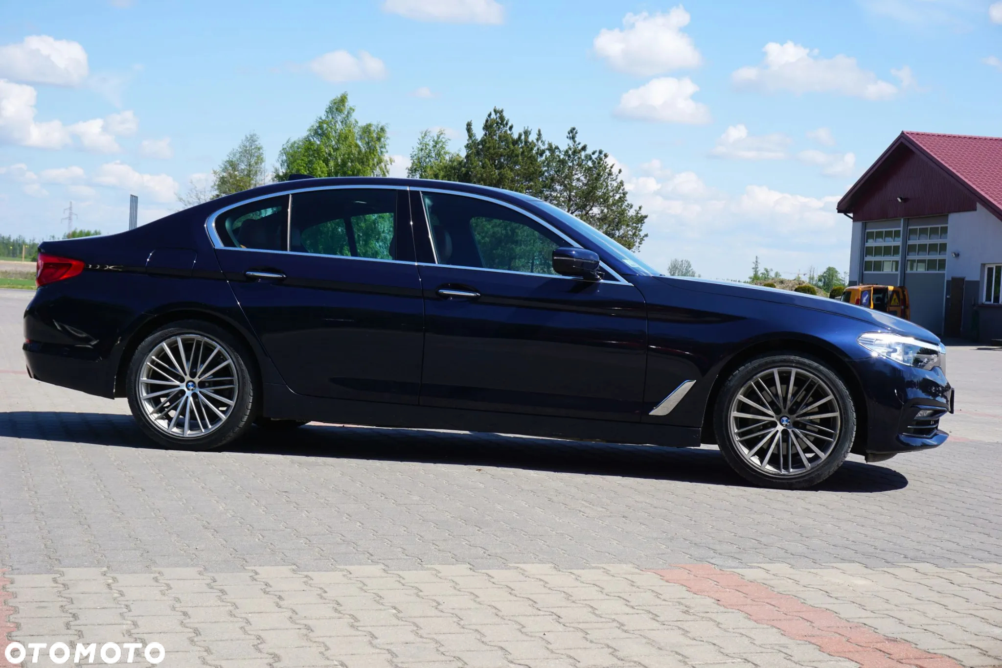 BMW Seria 5 530i xDrive Luxury Line sport - 4