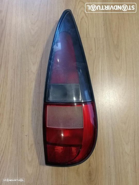 Farolim farol trás direito renault laguna sw carrinha 1997 a 2000 - 1
