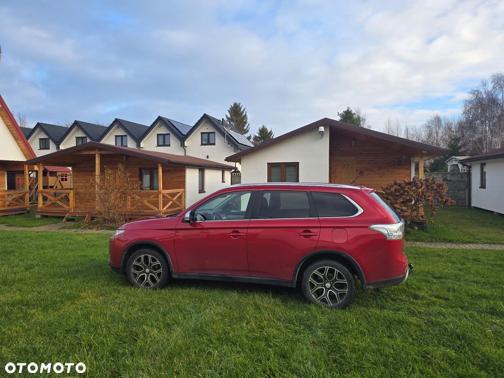 Mitsubishi Outlander - 1