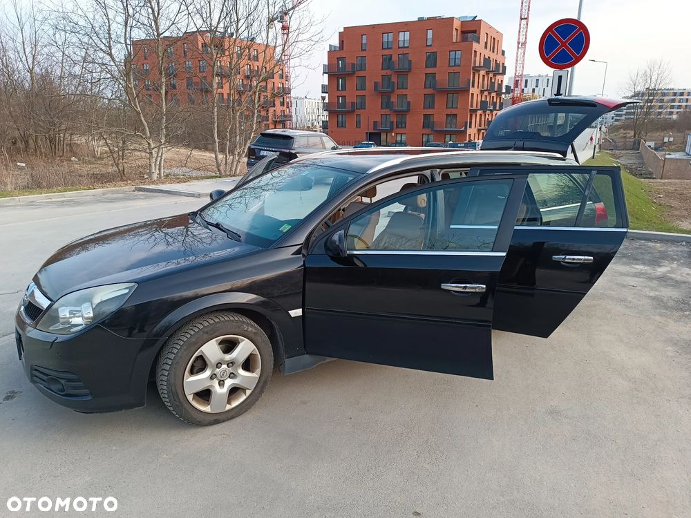 Opel Vectra 1.9 CDTI Cosmo - 11