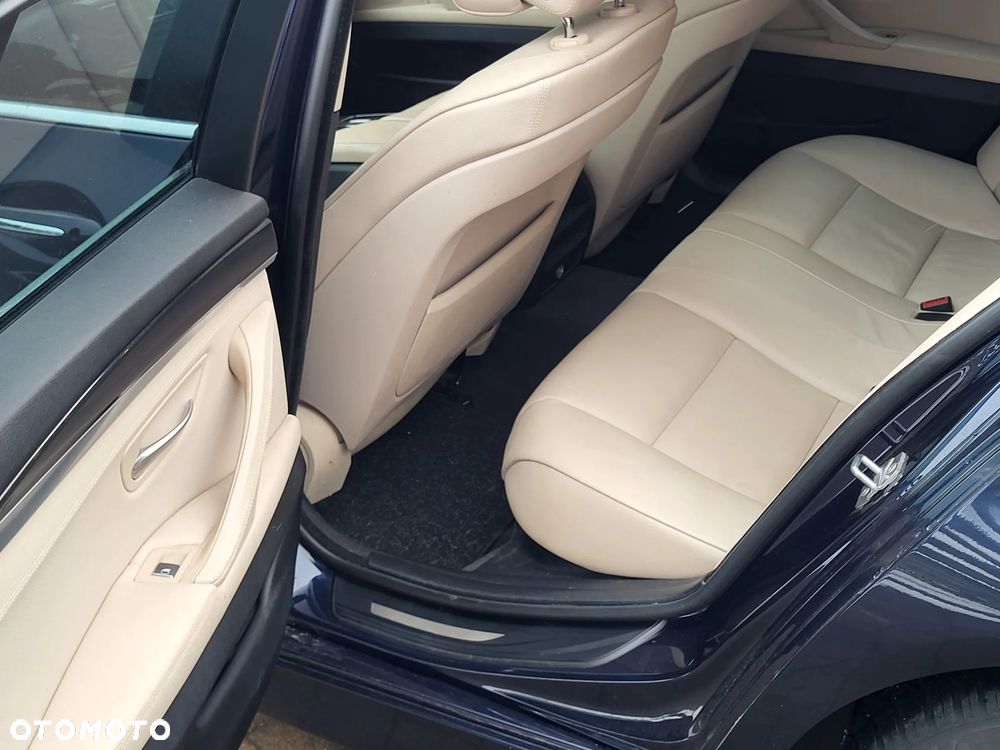 BMW Seria 5 520d xDrive Luxury Line - 15