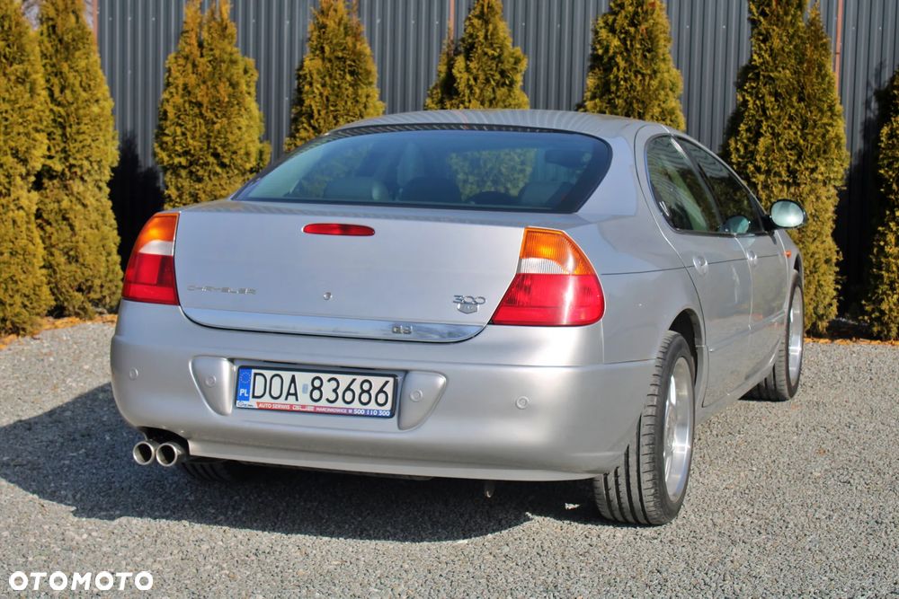 Chrysler 300M - 13