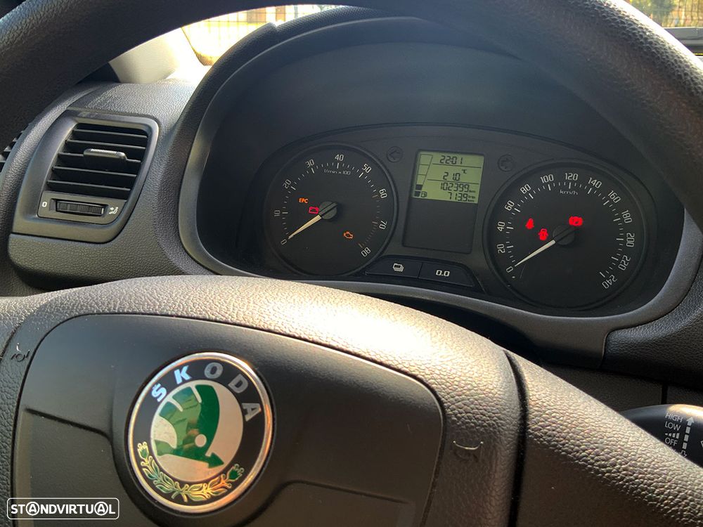Skoda Fabia 1.2 HTP Active - 17