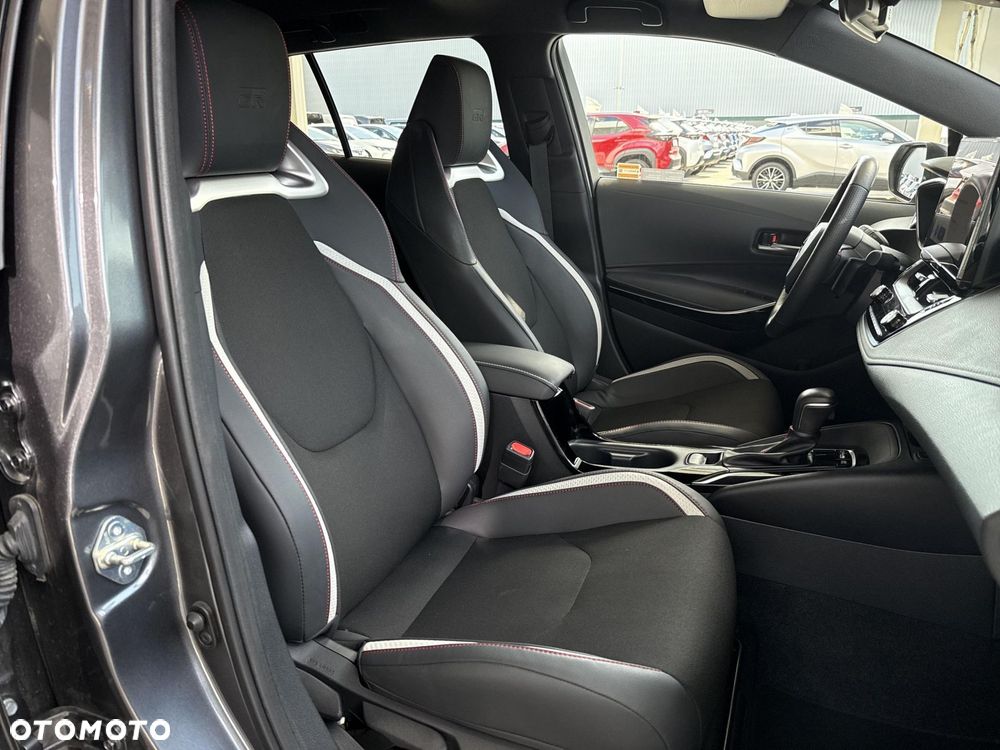 Toyota Corolla 2.0 Hybrid GR Sport Dynamic - 9