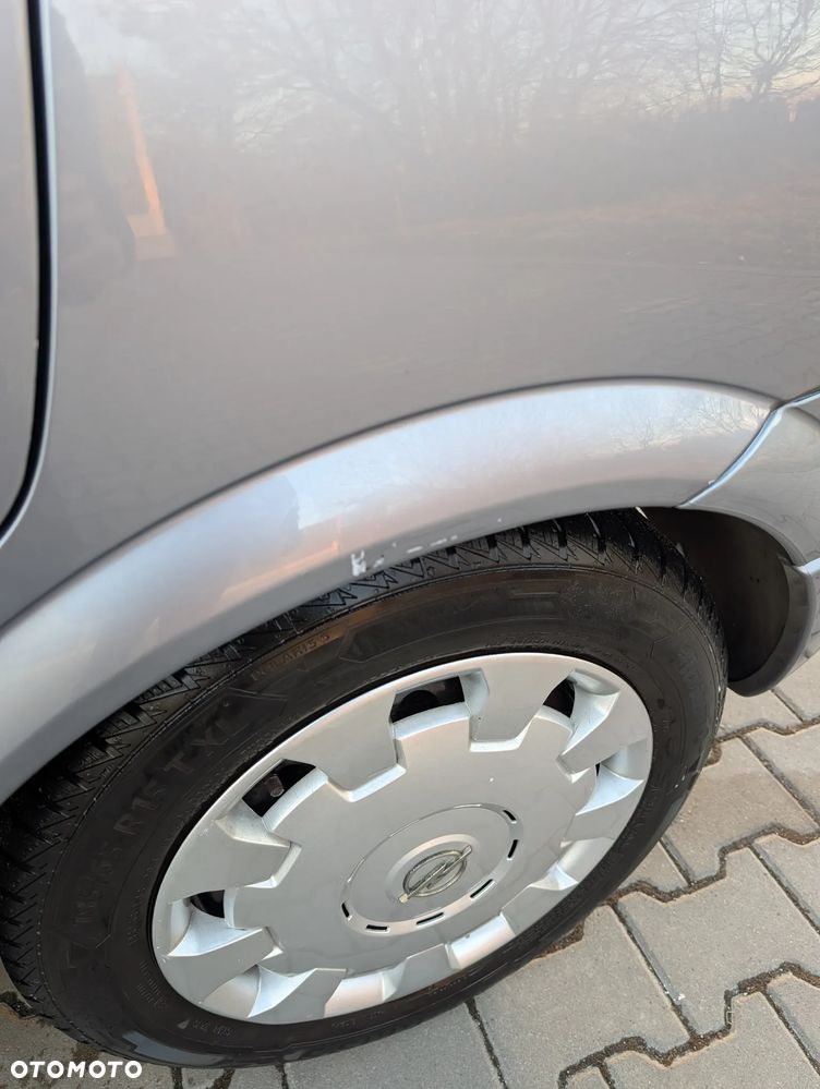 Opel Astra 1.4 Enjoy - 12