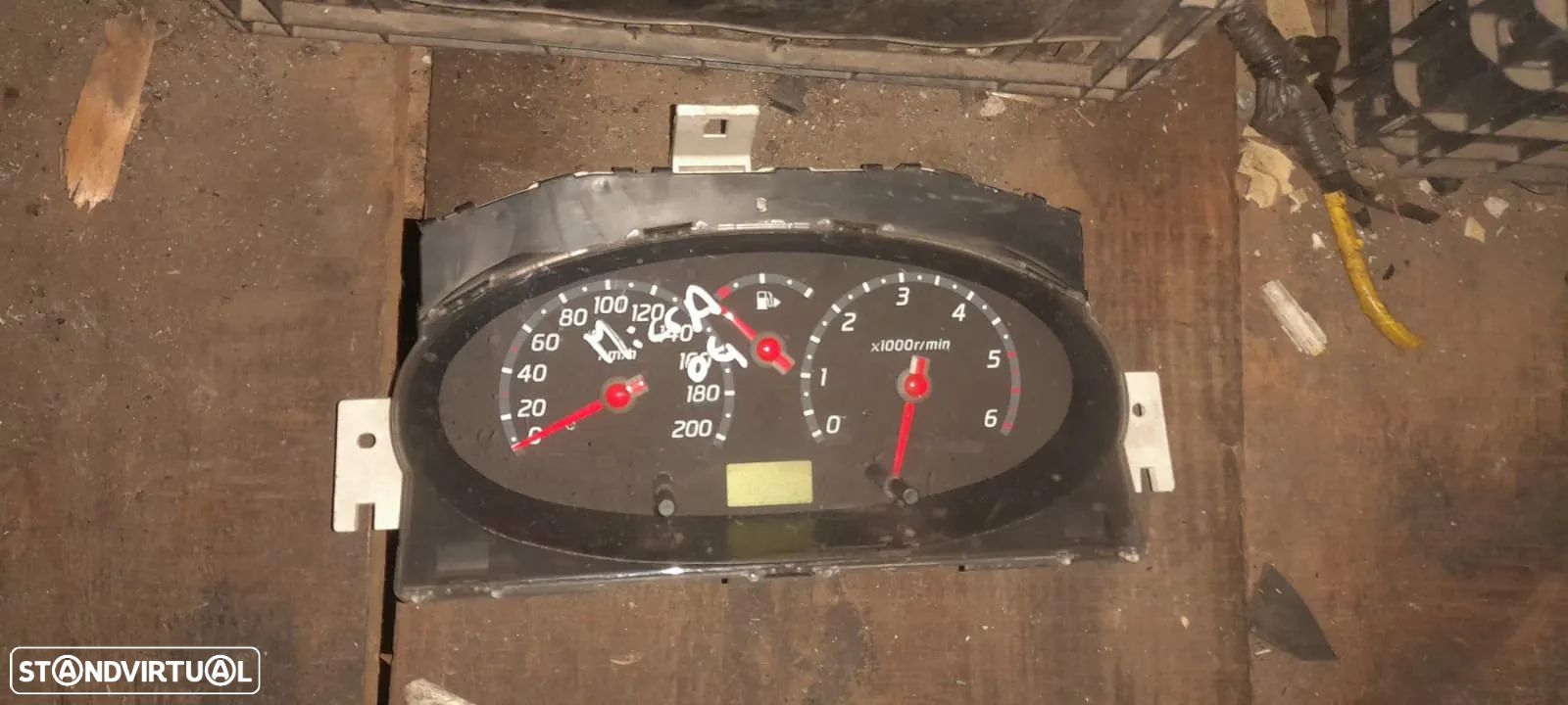 Quadrante Nissan Micra Gasóleo de 2004 - 1
