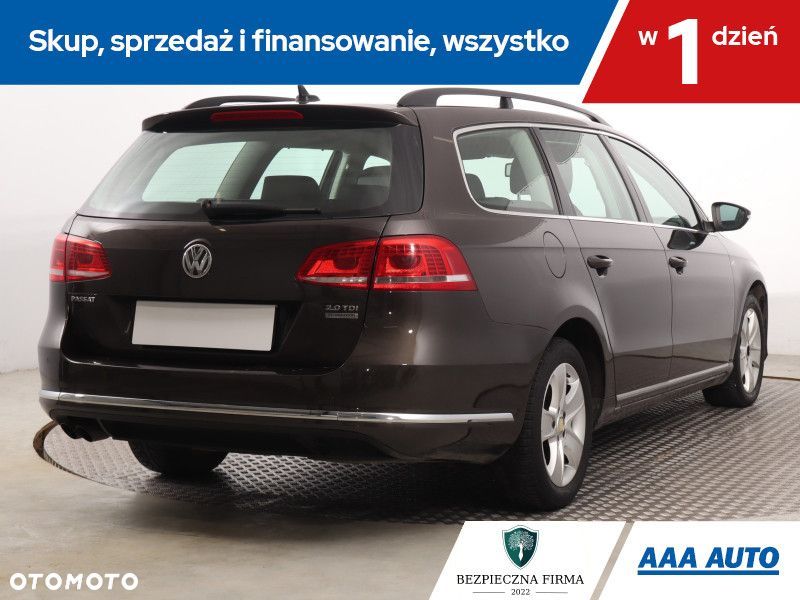 Volkswagen Passat Variant - 7