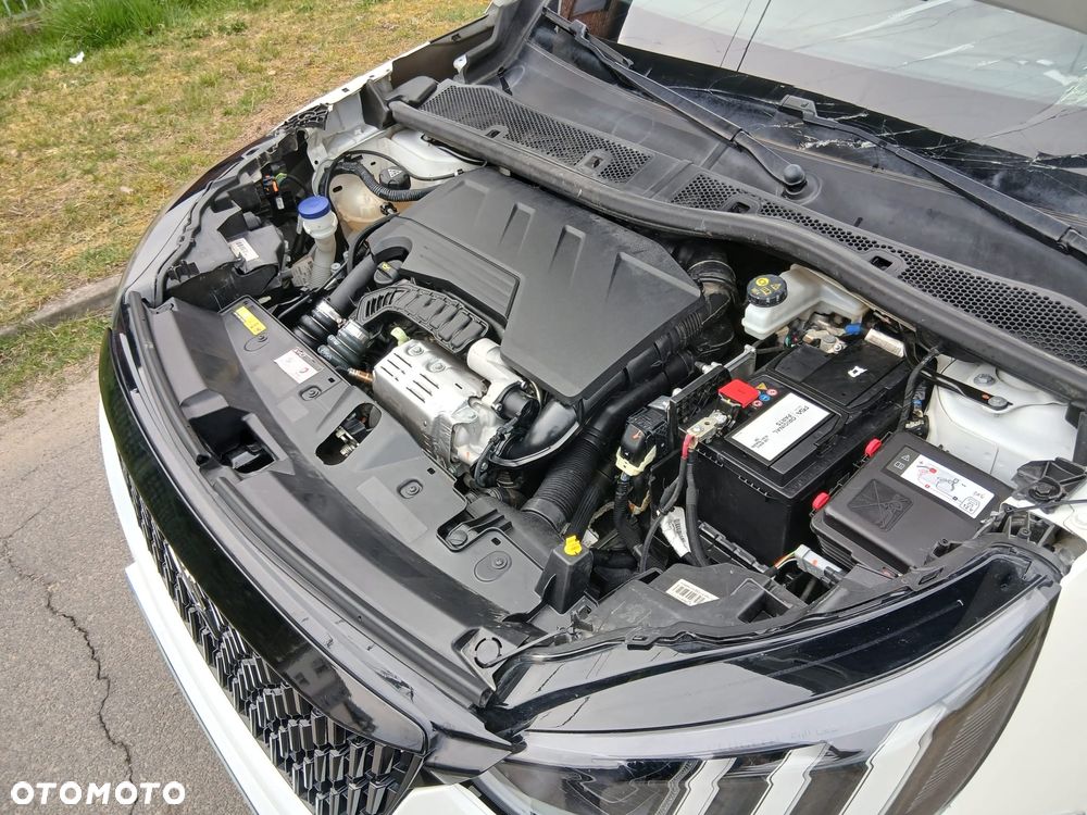 Peugeot 2008 1.2 PureTech GT S&S EAT8 - 27