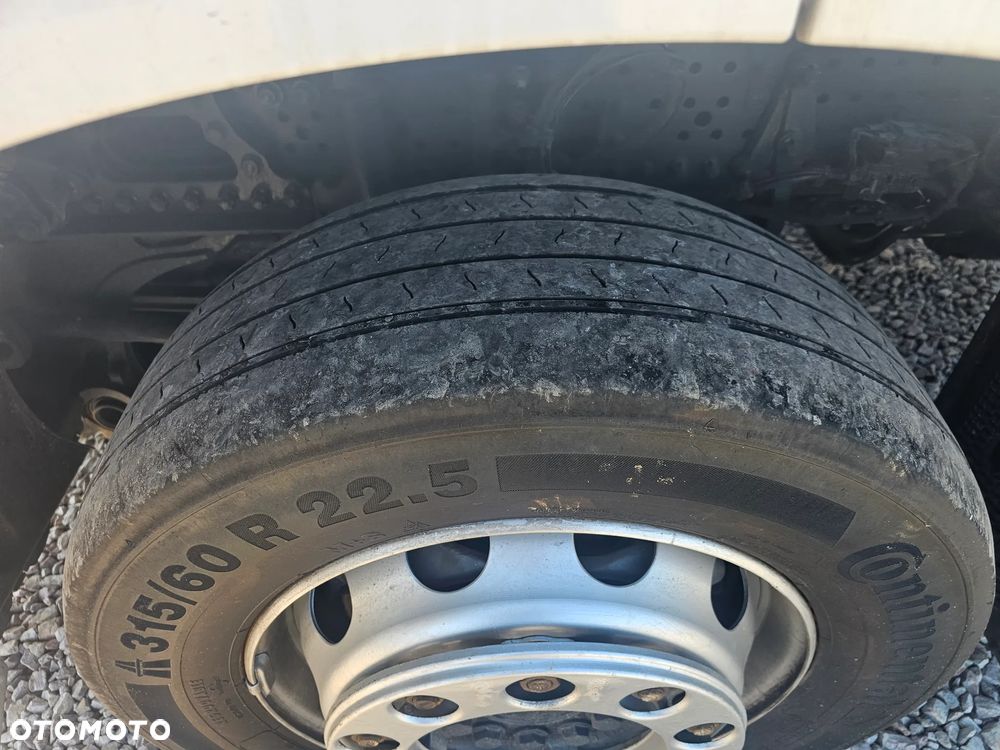 Mercedes-Benz Actros - 21