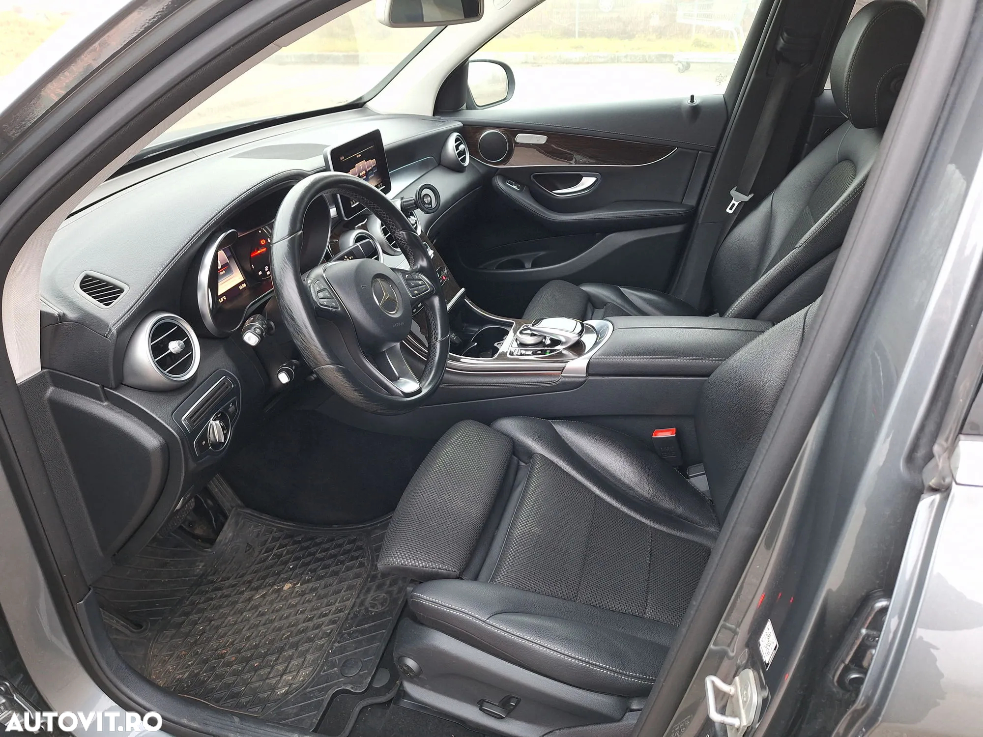 Mercedes-Benz GLC 220 d 4MATIC - 9