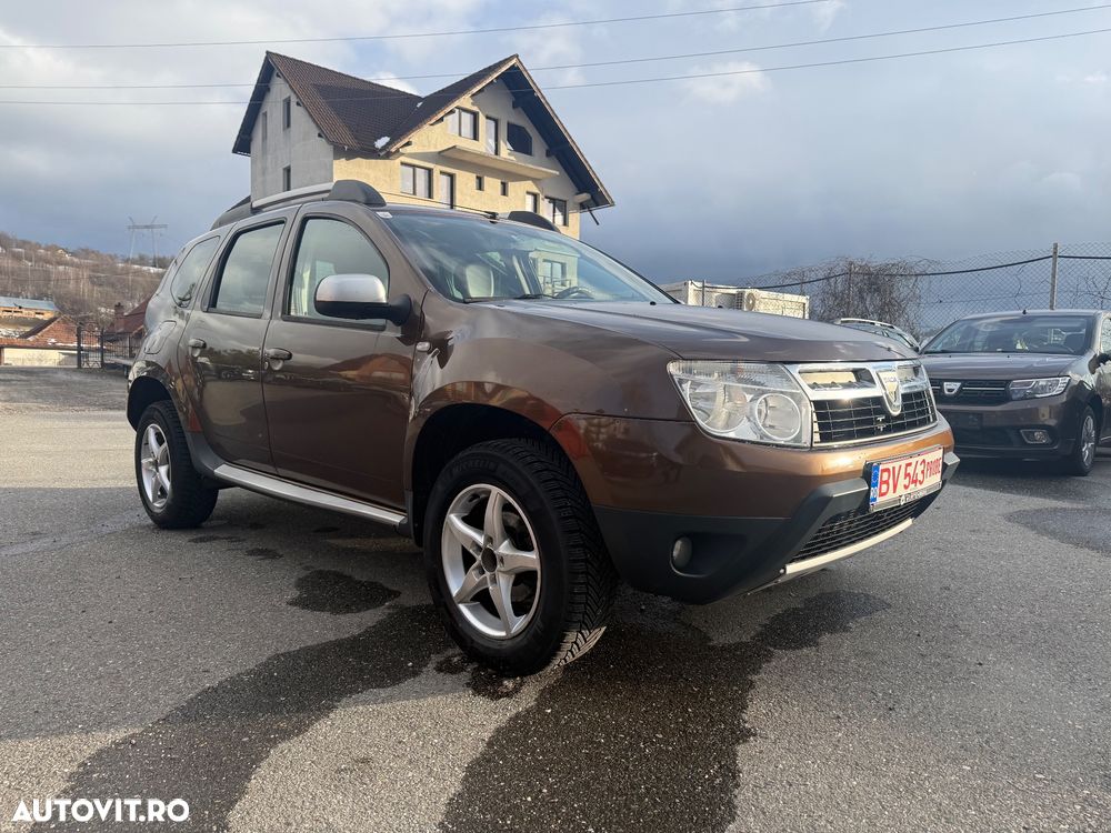 Dacia Duster 1.6 16V 4x2 Laureate - 1