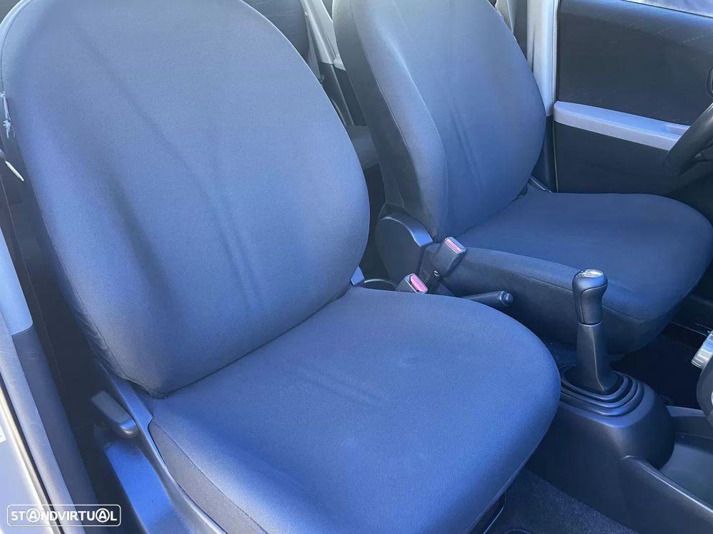 Toyota Yaris 1.0 VVT-i AC Manual - 19
