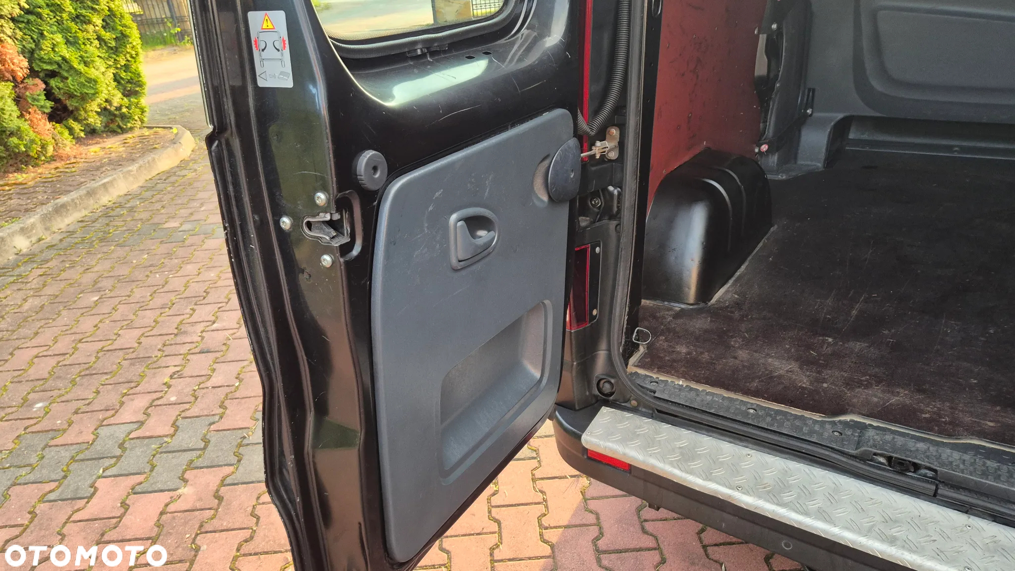 Opel Vivaro - 20
