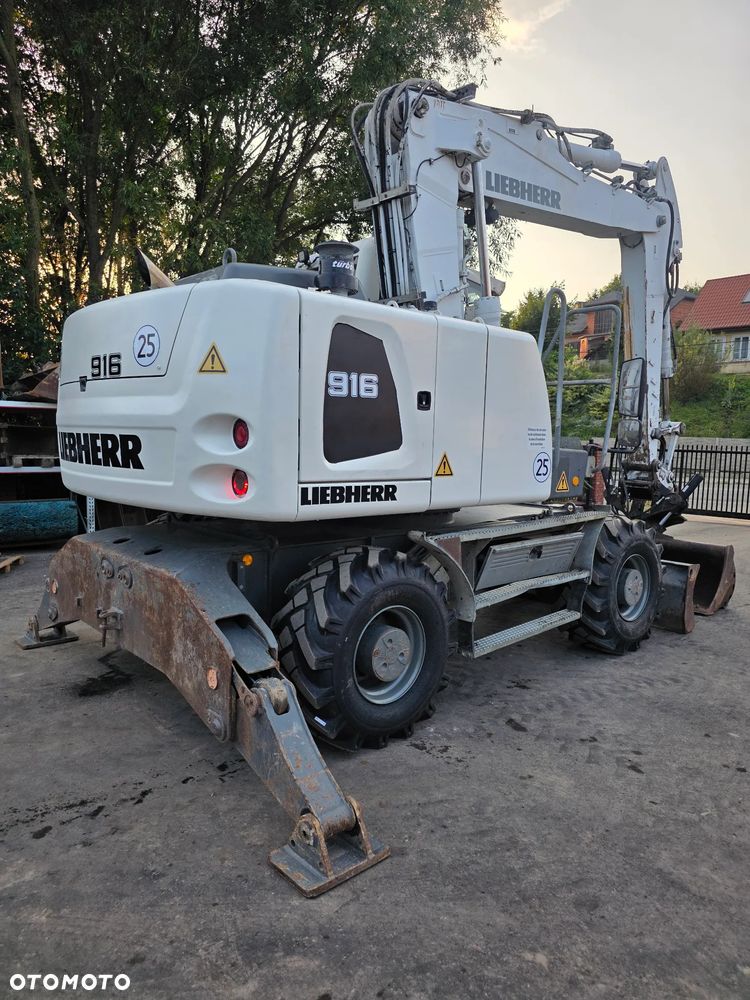Liebherr A916 - 5
