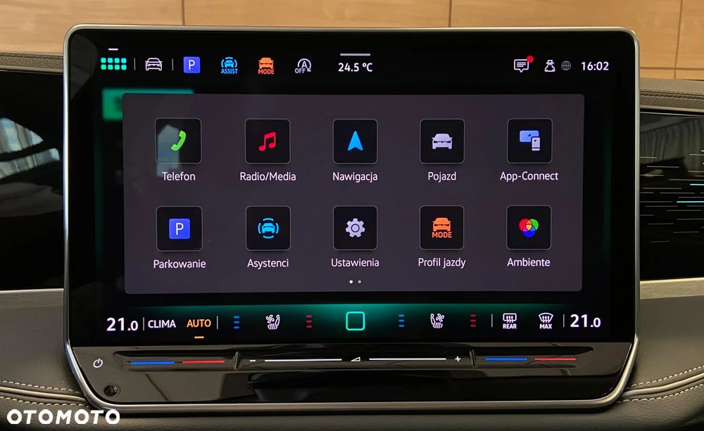 Volkswagen Passat 2.0 TDI SCR 4Mot Elegance DSG - 17