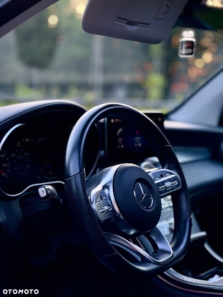 Mercedes-Benz GLC - 31