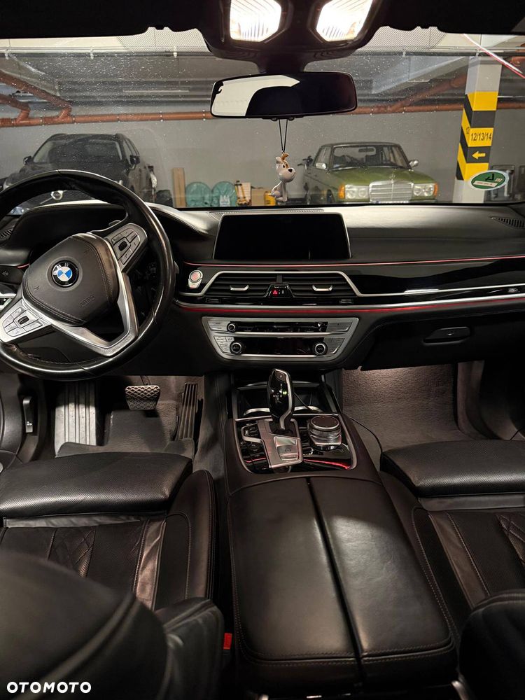 BMW Seria 7 750Ld xDrive - 13