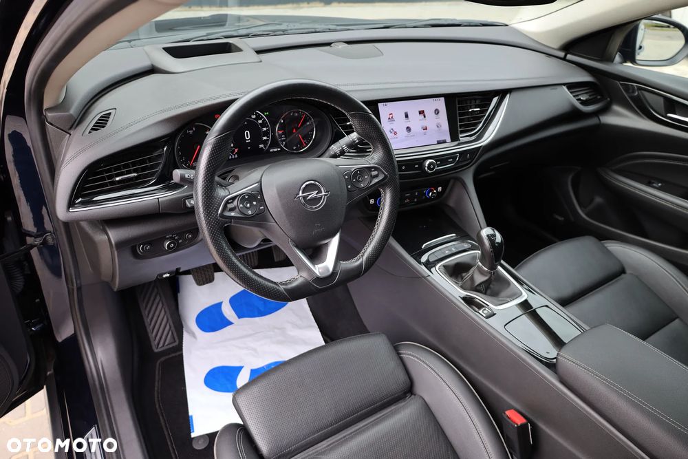 Opel Insignia 1.5 T Exclusive S&S - 18
