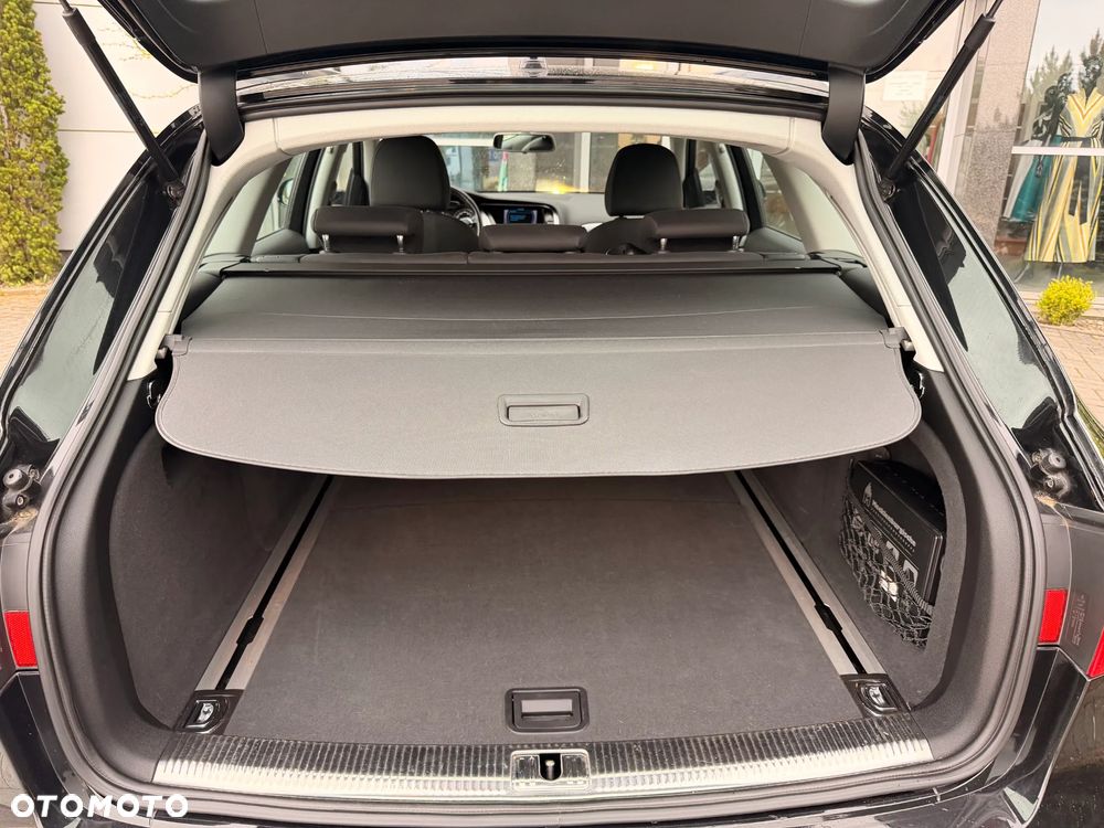 Audi A4 Avant 2.0 TDI DPF clean diesel multitronic S line Sportpaket - 16