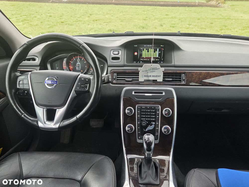 Volvo XC 70 - 8