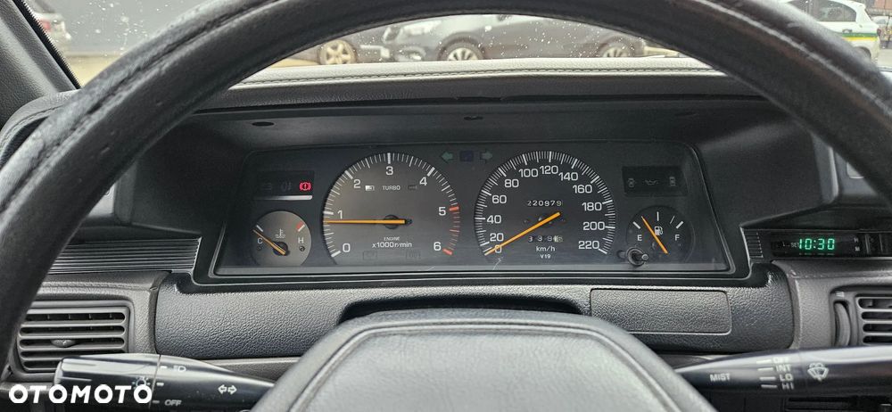 Toyota Camry 2.0 TD GL - 10
