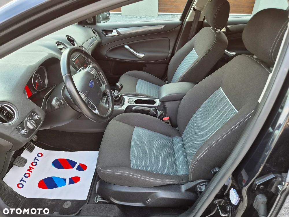 Ford Mondeo SW 2.0 TDCi Titanium - 13