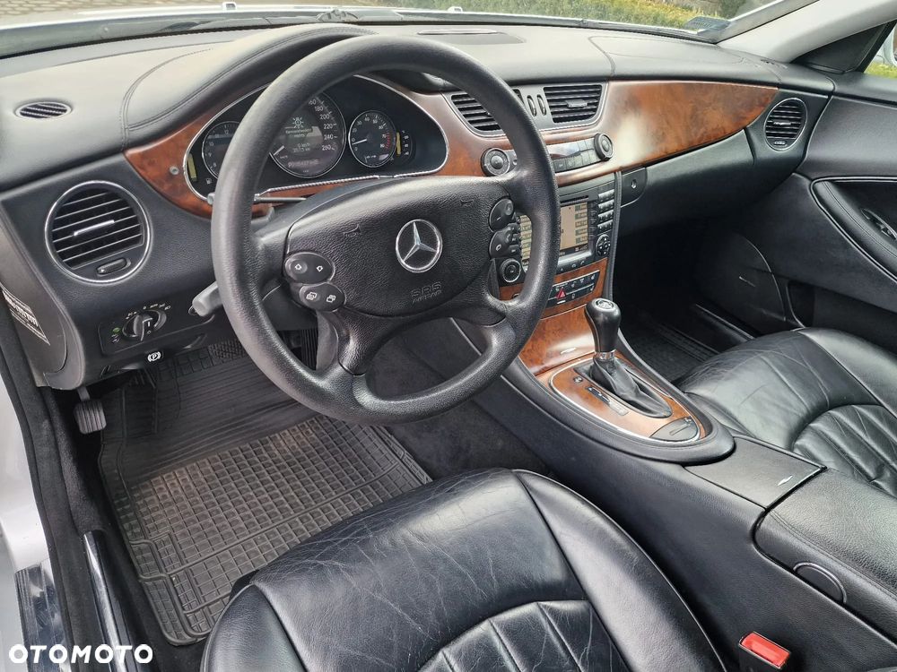 Mercedes-Benz CLS - 20