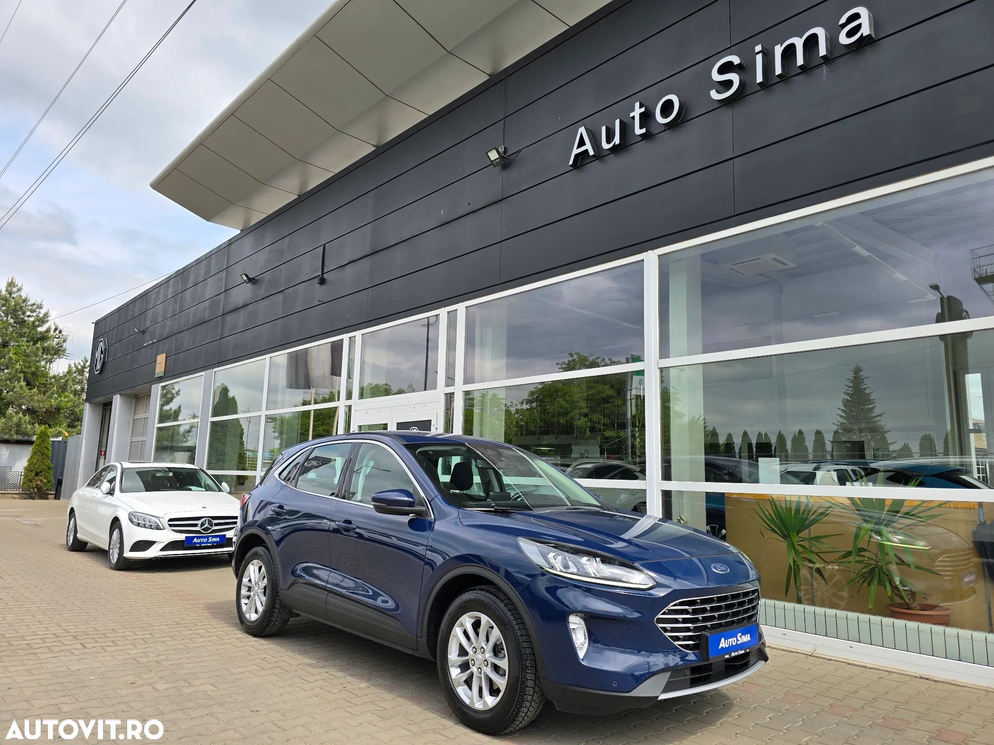 Ford Kuga 1.5 EcoBlue A8 FWD Titanium - 1