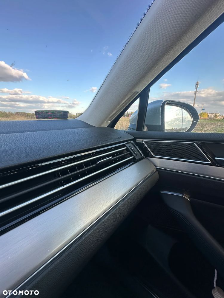 Volkswagen Passat 1.8 TSI BMT Highline DSG - 34