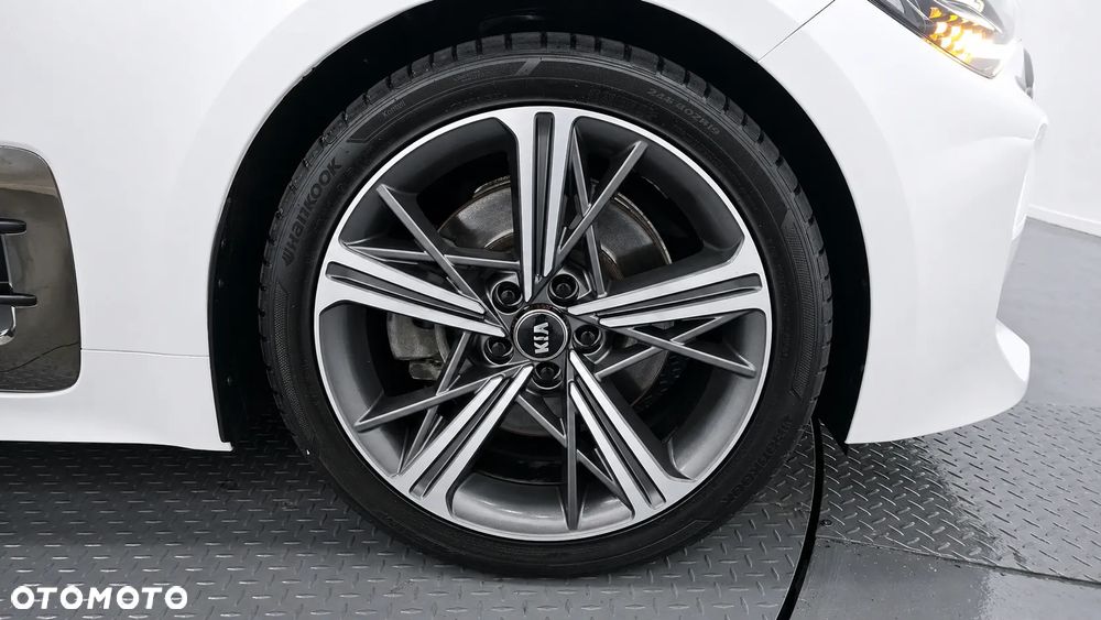 Kia Stinger 3.3 T-GDI AWD GT - 5