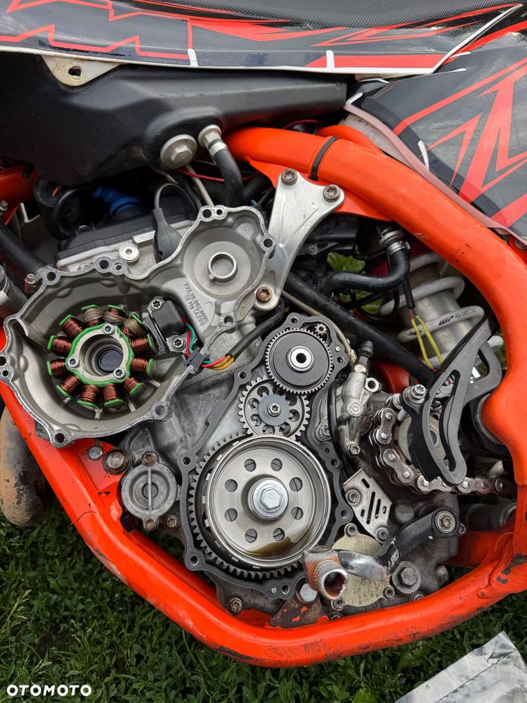 KTM SXF - 9