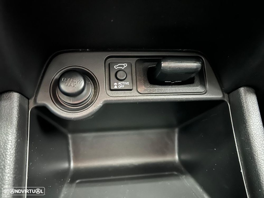 Mitsubishi Outlander 2.2 DI-D Instyle Navi - 36