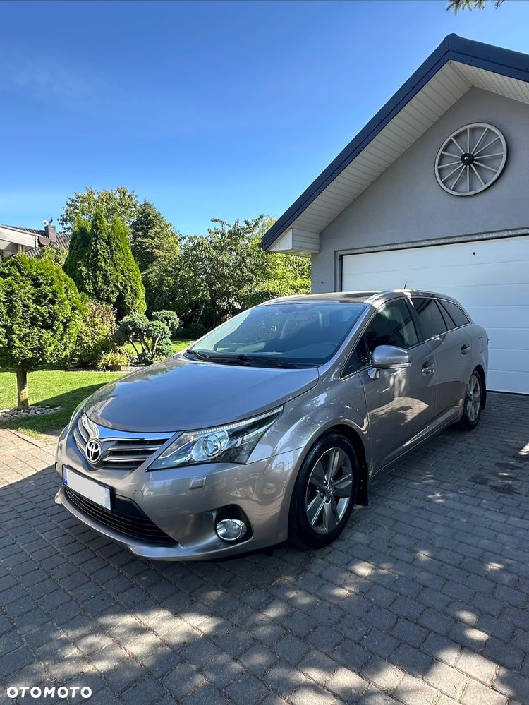 Toyota Avensis 1.8 Comfort - 2