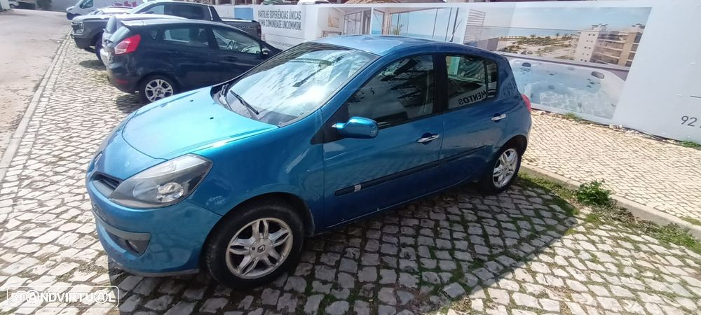 Renault Clio 1.2 16V Dynamique - 1
