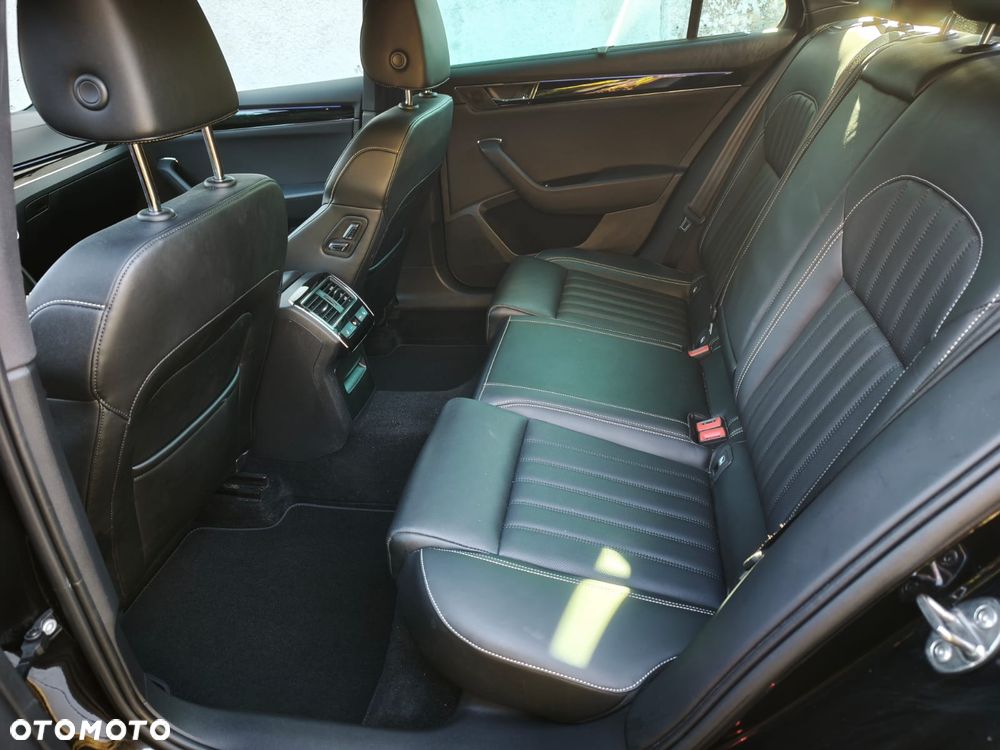 Skoda Superb 2.0 TDI SCR L&K DSG - 4
