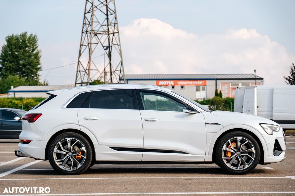Audi e-tron - 4