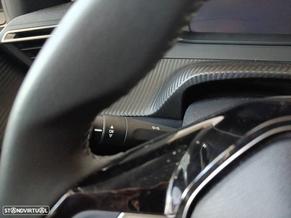Peugeot 208 1.2 Hybrid Allure e-DCS6 - 14