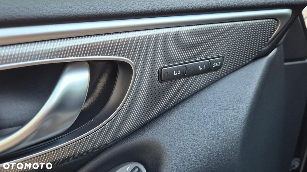 Infiniti Q50 2.2d Sport Sound Studio by Bose - 25