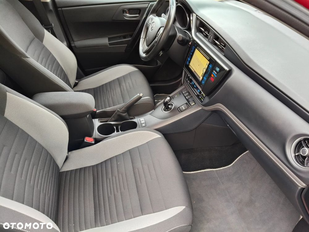 Toyota Auris 1.8 VVT-i Automatik Design Edition - 21