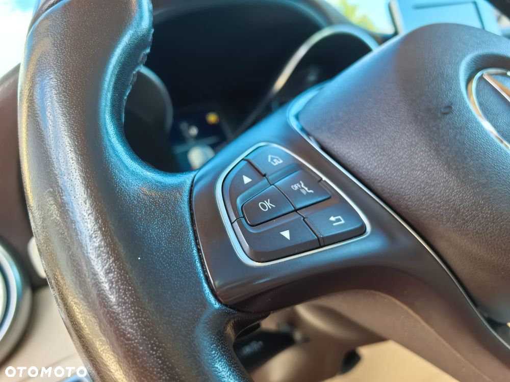 Mercedes-Benz GLC - 15