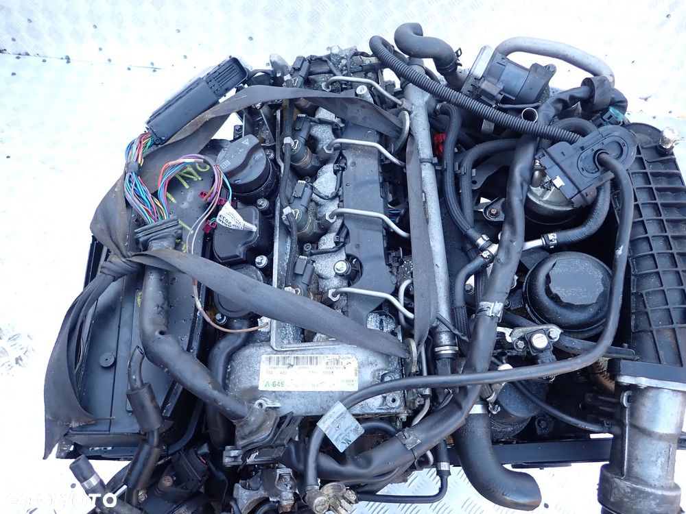 SILNIK 2,2 CDI A 646 966 - 8