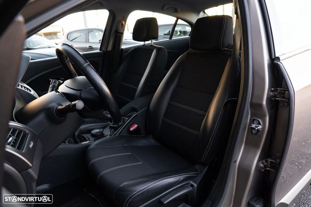 Renault Fluence 1.5 dCi Exclusive - 24