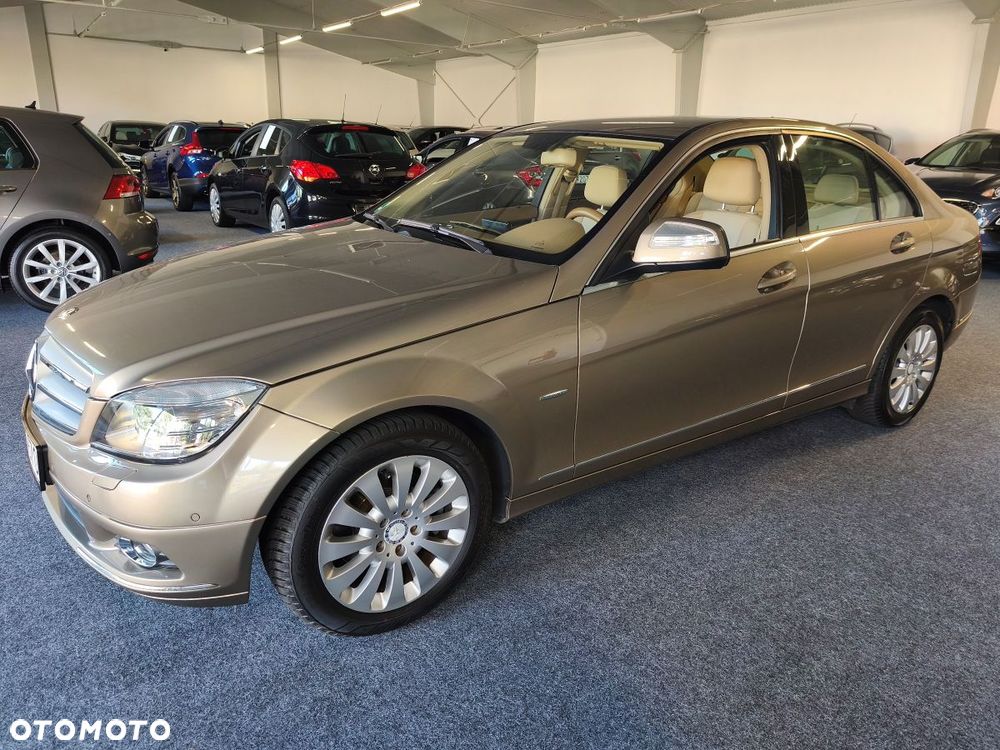 Mercedes-Benz Klasa C 280 4Matic 7G-TRONIC Elegance - 2