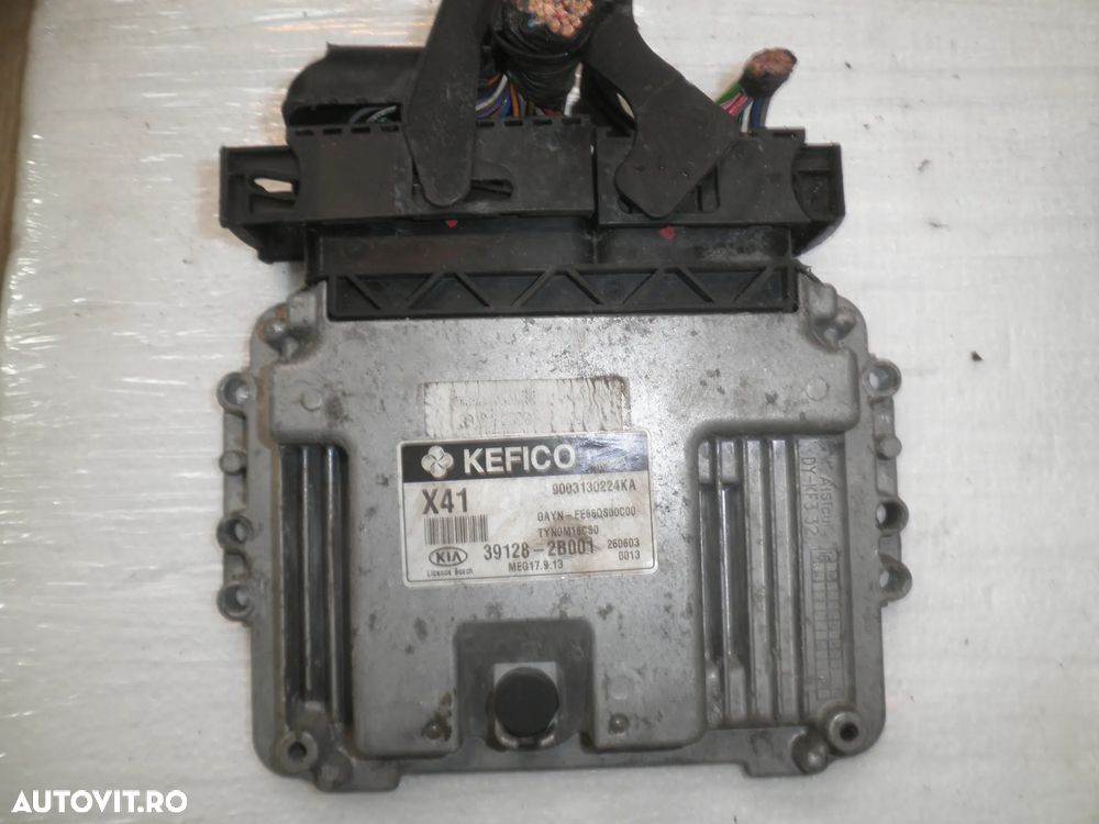 ECU / calculator motor Kia Venga 1.6 Benzina 39128-2B001 1038407755 - 1