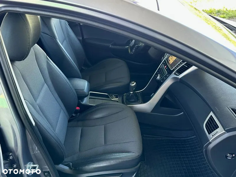 Hyundai i30 - 11