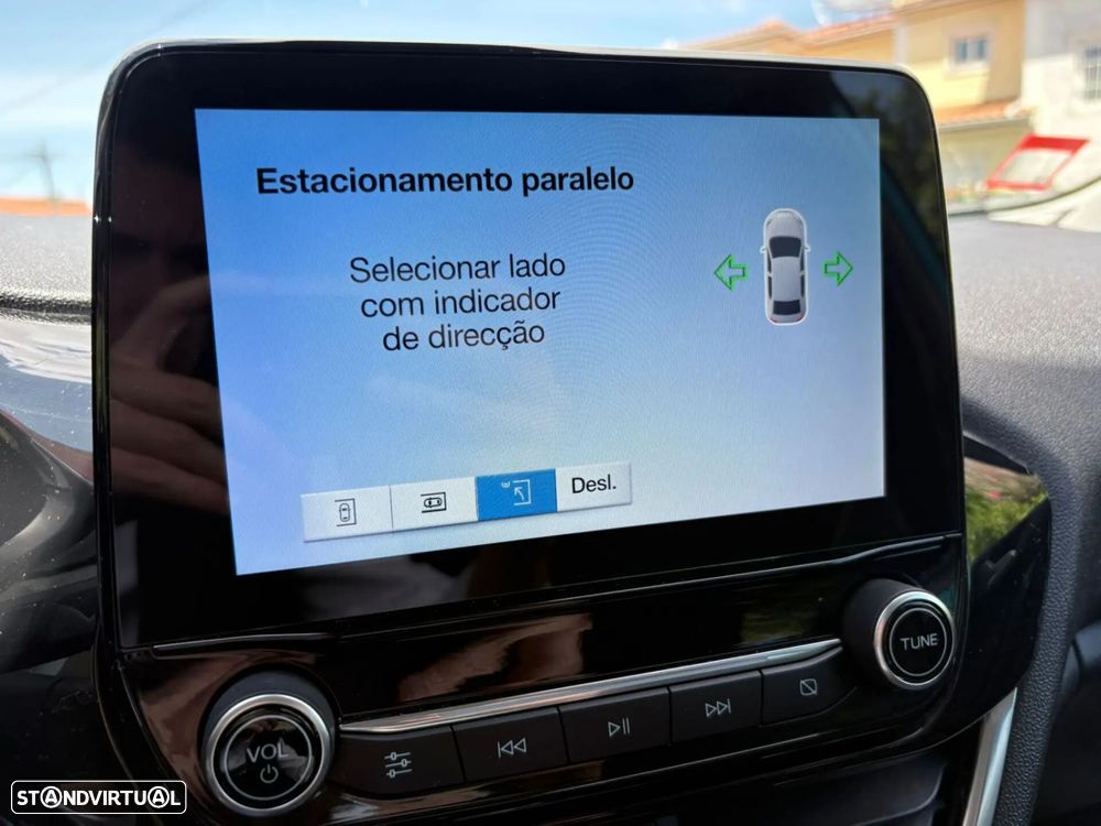 Ford Fiesta 1.0 T EcoBoost Titanium - 42
