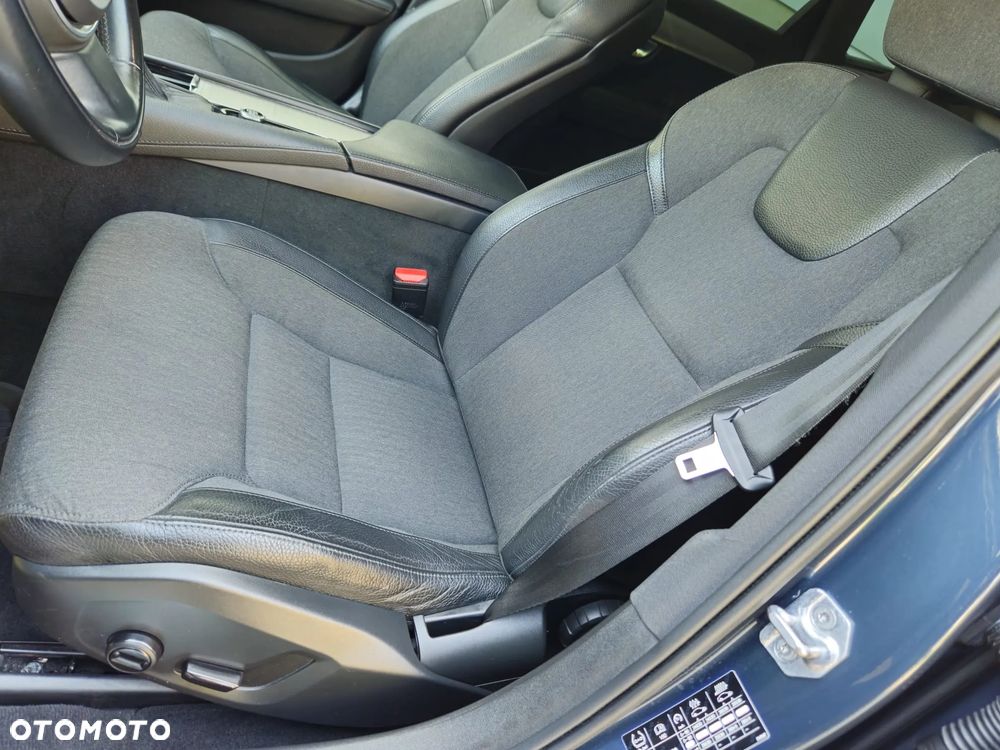 Volvo V90 Cross Country D4 SCR AWD - 8