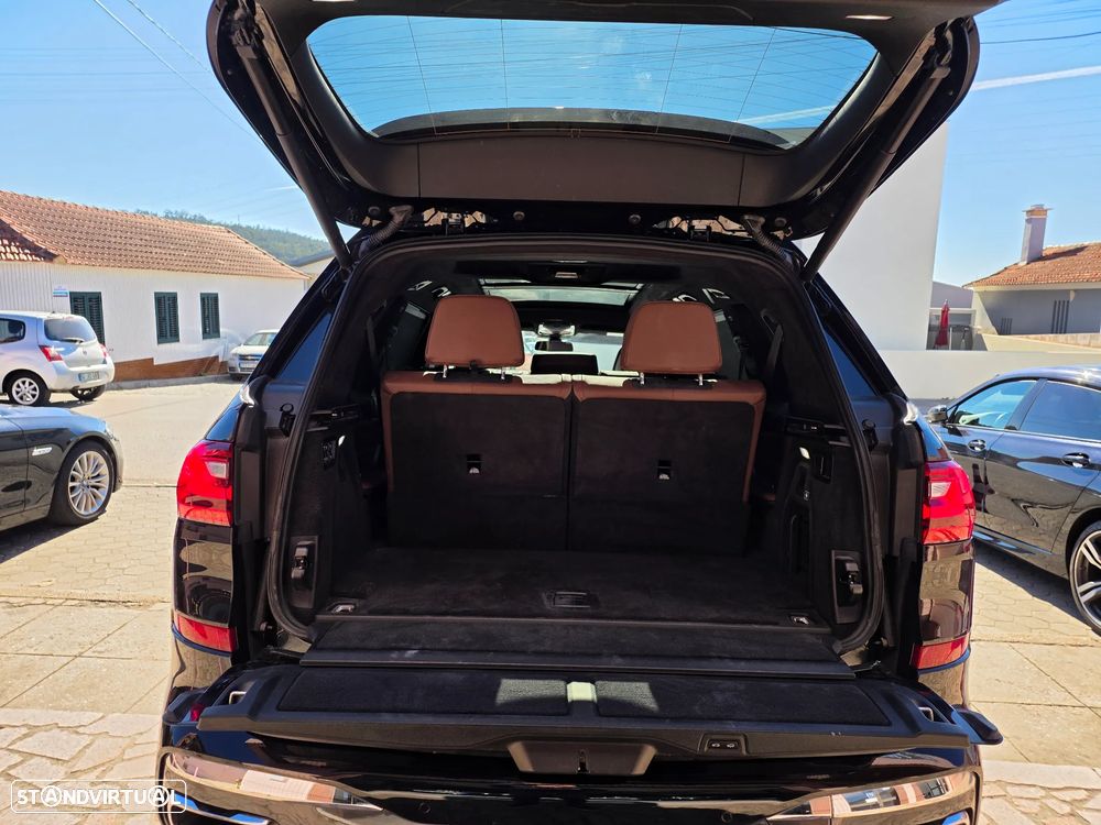 BMW X7 30 d xDrive Pack M - 9