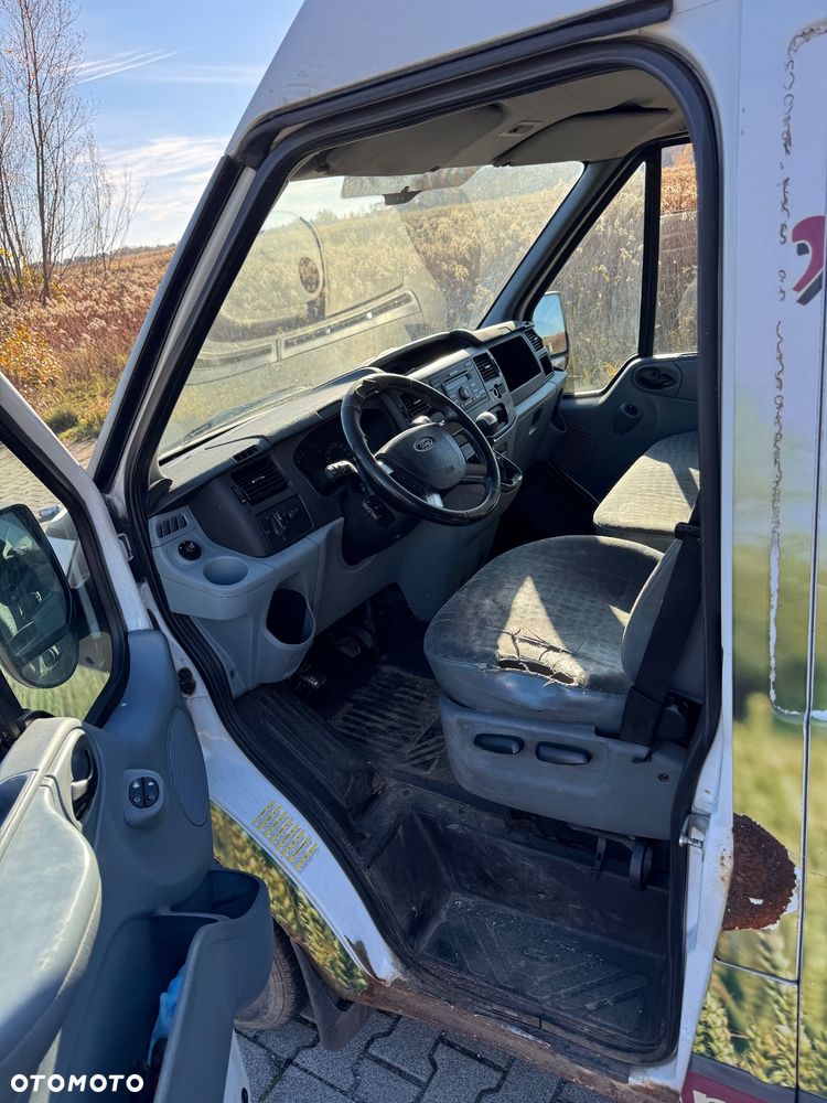Ford Transit - 9