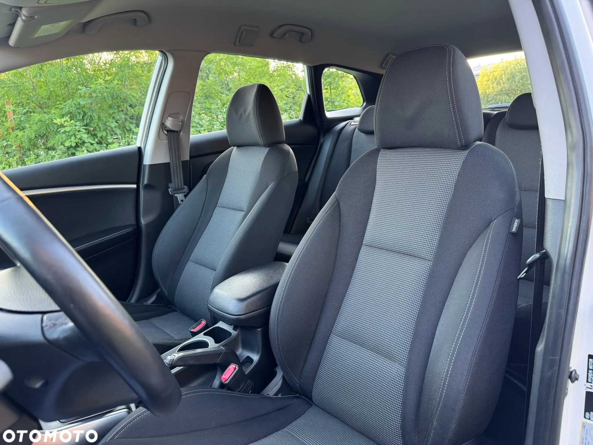 Hyundai i30 - 24
